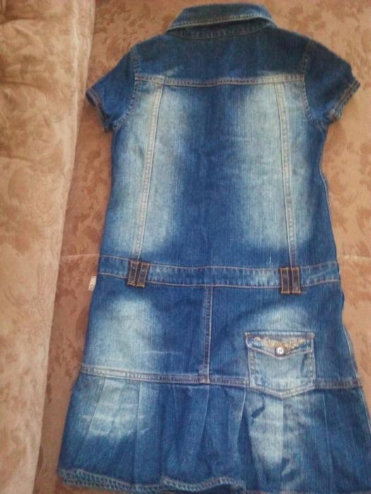 Фото 2. Продам джинсовое платье на рост 134 см