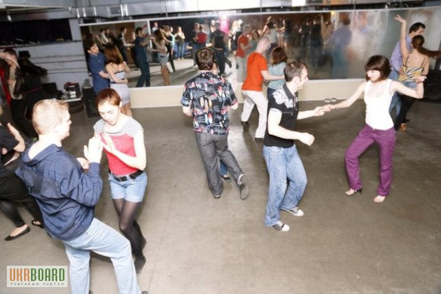 Фото 3. Обучение танцам Днепропетровск стрип-дэнс гоу-гоу go-go strip-dance фитнес