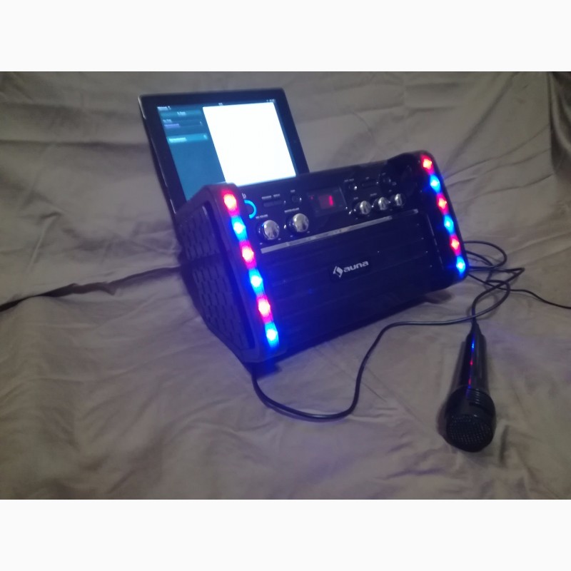 Фото 2. Караоке-машина Auna Disco Fever Karaoke Player System