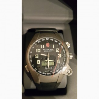 Продам Швейцарские часы Victorinox Swiss Army, оригинал