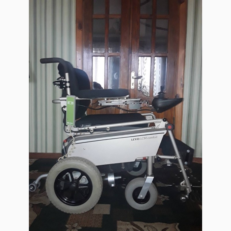 Фото 2. Инвалидная электро коляска вертиколизатор