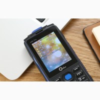 Телефон Oeina XP6 Pro на 4-сим карты Водонепроницаемый Противоударный крутой фонарик