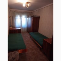 Продам трехкомнатную квартиру в центре Бердянска
