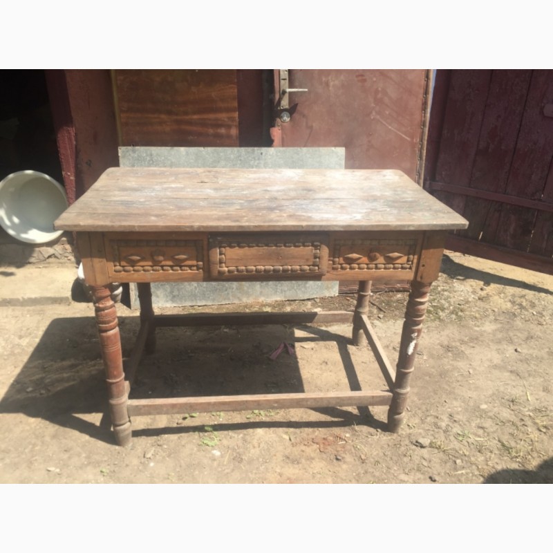 Фото 2. Продам старинный стол