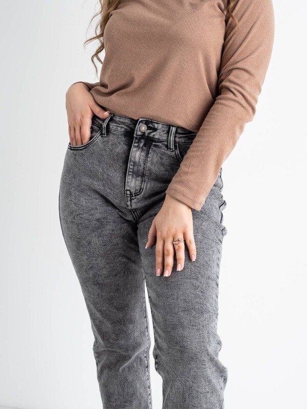 Фото 3. Женские джинсы мом большого размер рр 50-60