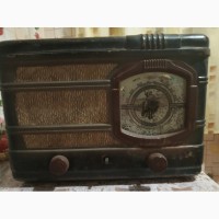 Продам радиоприемник старый