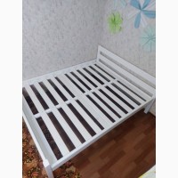 Кровать двухспальная из натурального дерева-3000 грн