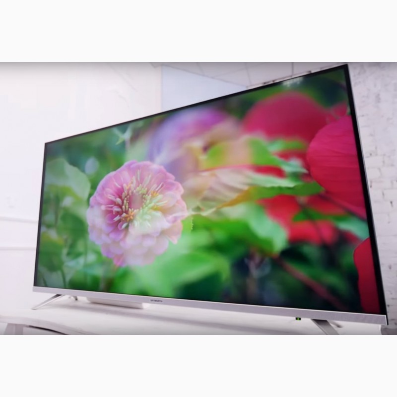 Смарт-телевізор Skyworth 40E6 AI з Android TV 8.0