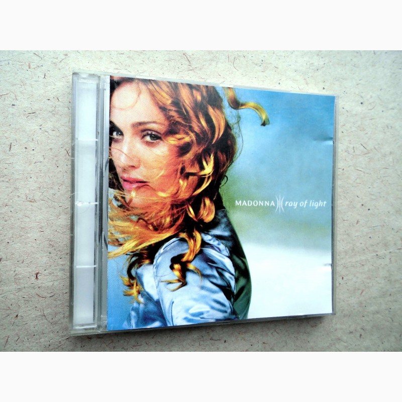 Фото 2. CD диск Madonna - Ray Of Light