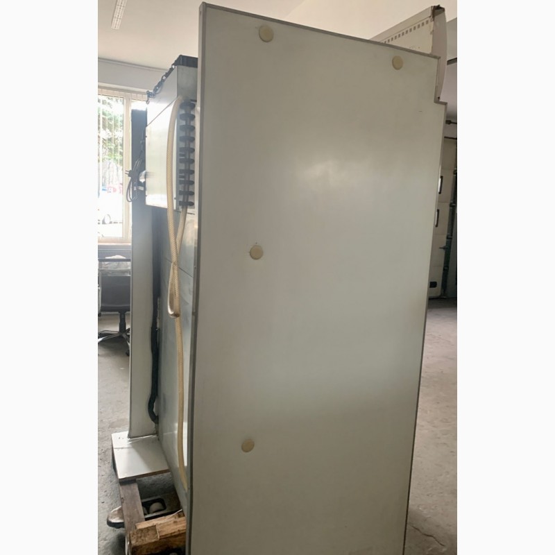 Фото 4. Холодильна шафа IGLOO KING 1, 6 м закритий з агрегатом