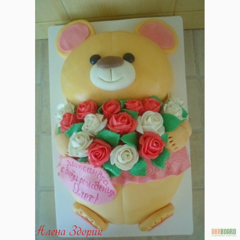 Фото 2. Детский торт Мишка с букетом роз