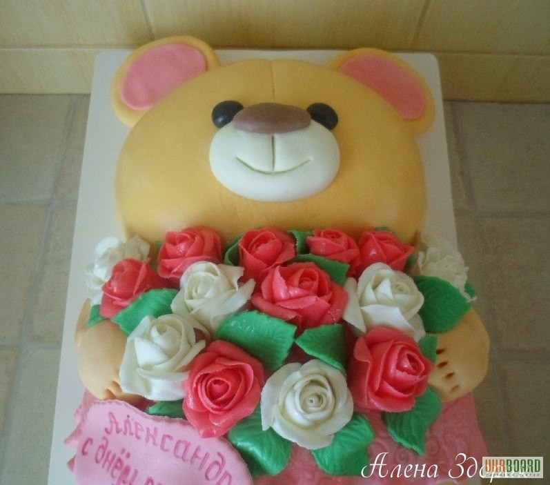 Фото 3. Детский торт Мишка с букетом роз