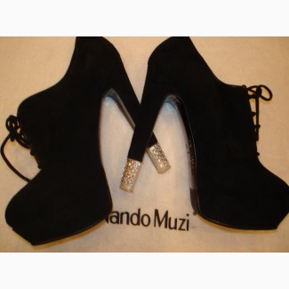 Новые, стильные ботильоны на шнурке, Nando Muzi Италия