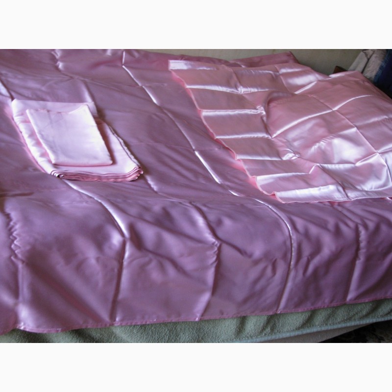 Фото 3. Постельный набор 2 покрывала на кровать и 2 на подушку, розовый атлас