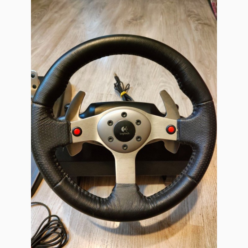 Фото 2. Logitech G25 Racing Wheel for PC + PS2/3