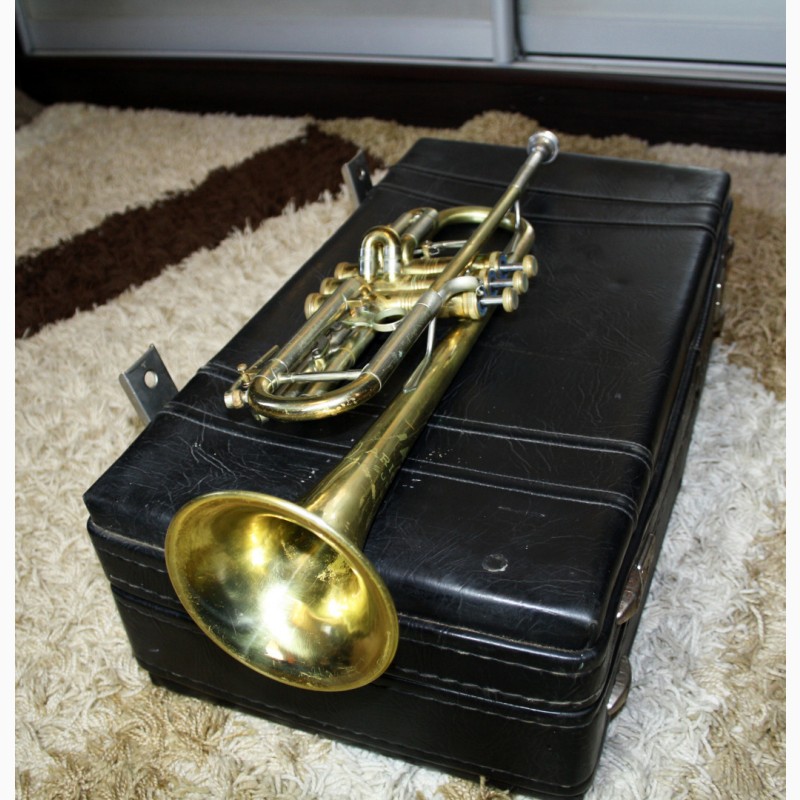 Фото 3. Труба Arioso Super Amati-Kraslice (ЧЕХІЯ)-золото Trumpet
