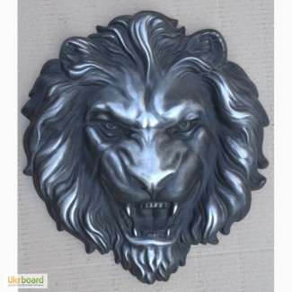 Барельеф - голова «Свирепый лев»