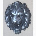 Барельеф - голова «Свирепый лев»