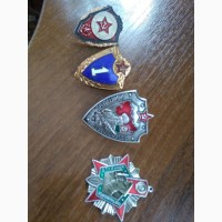 Продам значки советской армии