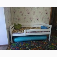 Кровать односпальная 2000 грн