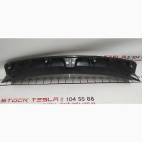 Отделка багажника пластик (под замок) Tesla model 3 1086315-00-F 1086315-00