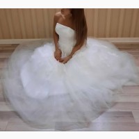 Продам фирменное свадебное платье, размер 42-44