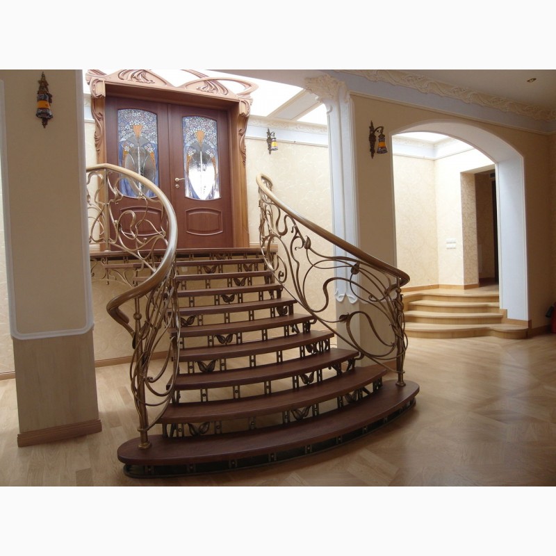 Фото 2. Железные лестницы на второй этаж Николаев