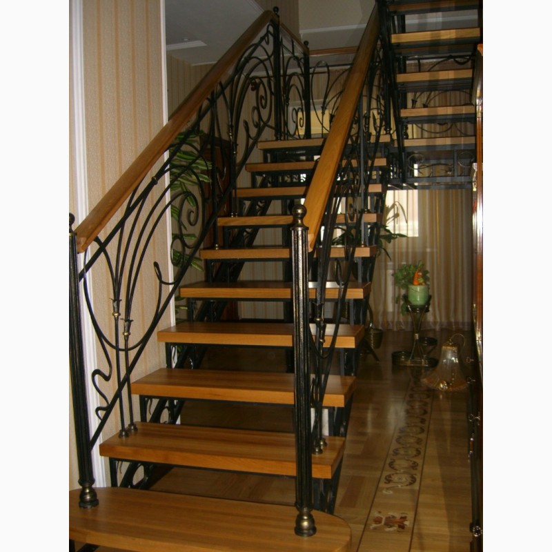 Фото 4. Железные лестницы на второй этаж Николаев