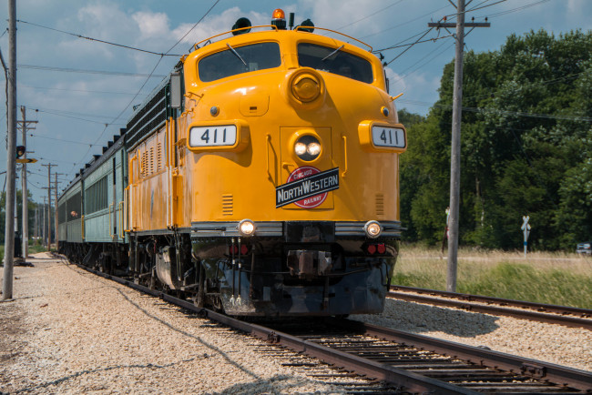Фото 8. Паровоз тепловоз электровоз локомотив North Western Chicago System