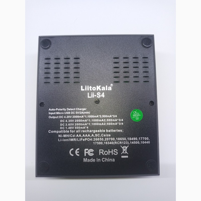 Фото 4. LiitoKala Lii-S4 зарядное устройство с цифровым дисплеем