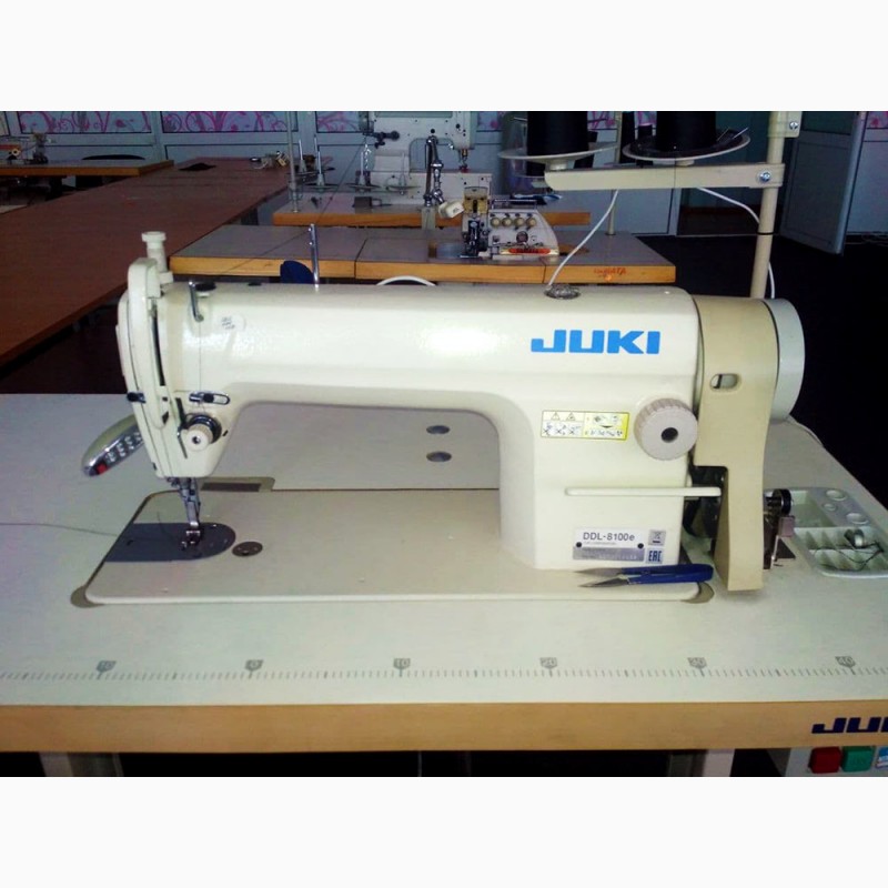 Juki DDL-8100e Універсальна швейна машина