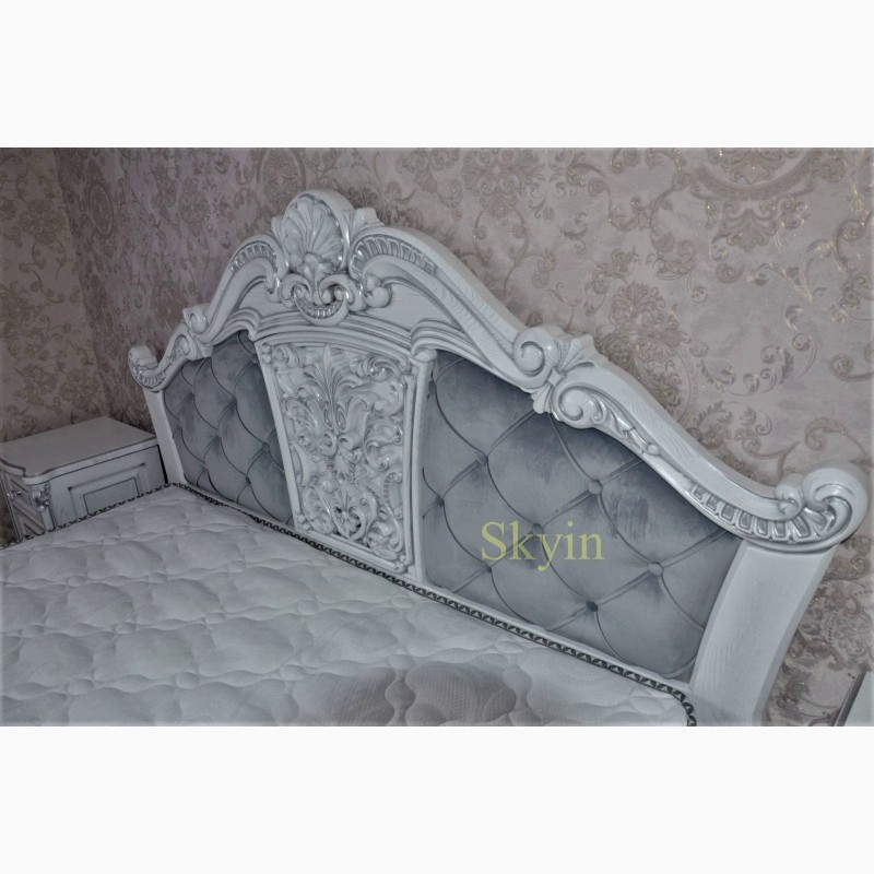 Фото 3. Біле із золотом різьблене ліжко бароко стиль Кармелія з дуба