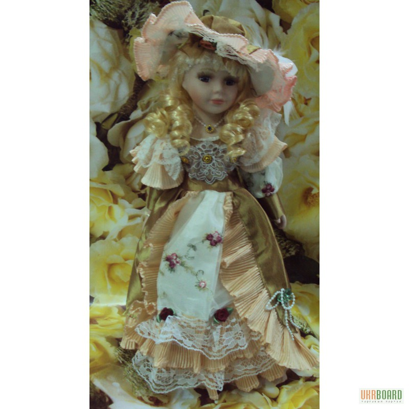 Фото 3. Кукла фарфоровая декоративная