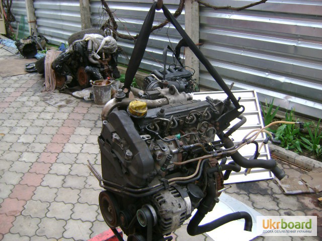 Фото 2. Двигатель Renault 1.5DCI K9K 2005