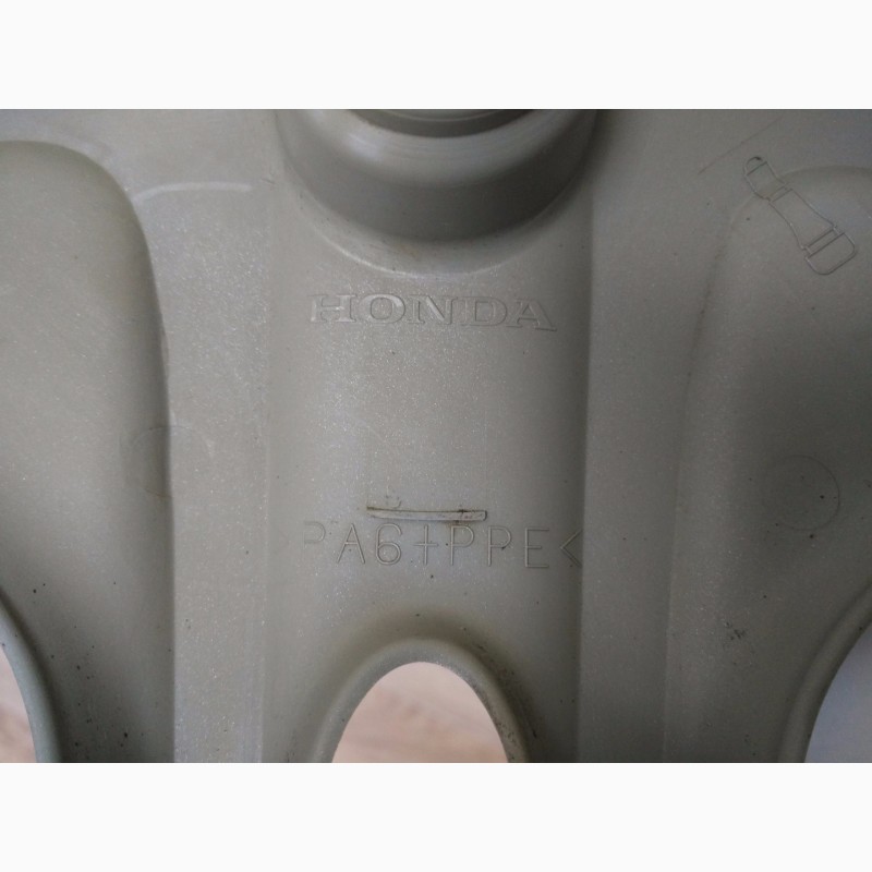 Фото 4. Колпаки Honda R15 (оригинал)