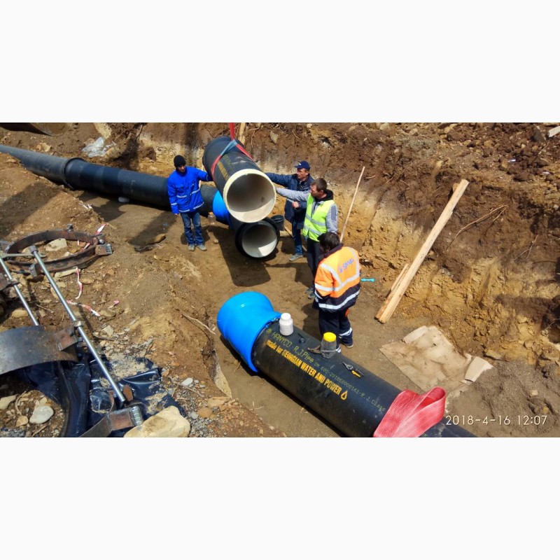 Фото 13. Стыковая сварка и пайка полиэтиленовых труб наружного водопровода и канализации в Киеве