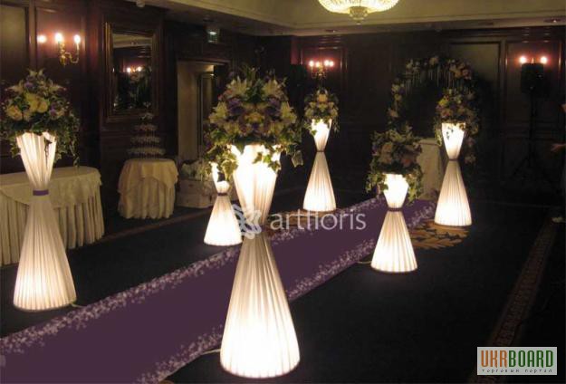 Фото 3. Прокат декора,стойки с цветами,арки,столик,чехлы на стулья,вазы