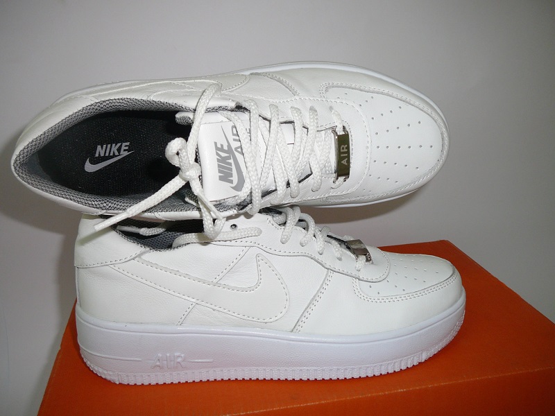 Фото 2. Новые женские белые высокие кроссовки Nike копия, 39 Киев