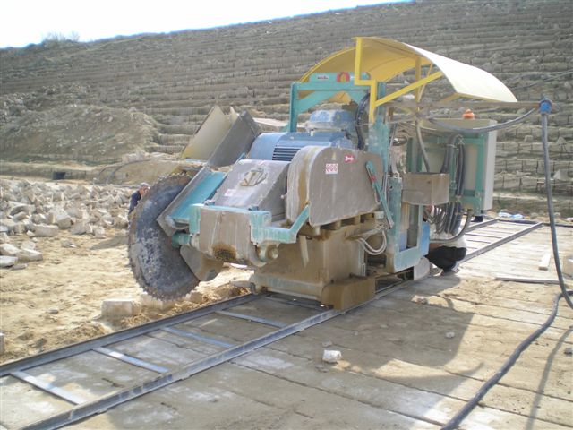 Фото 5. Stone processing equipment