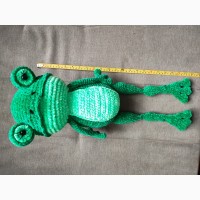 Велика іграшка 58- 50см вязана жаба кавалер або принцеса ручна робота