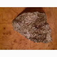Камень метал ридкисний