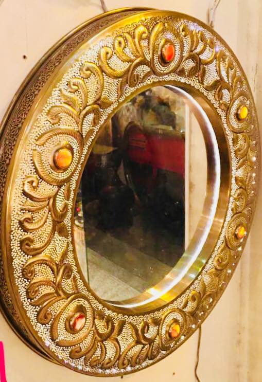 Фото 12. Зеркала и светильники в Марокканском стиле
