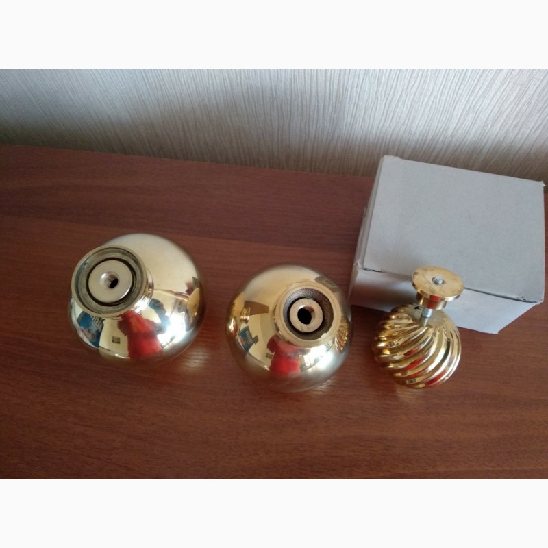 Фото 4. Латунь, латунные декоративные шары, верхушки латунные, благородный металл