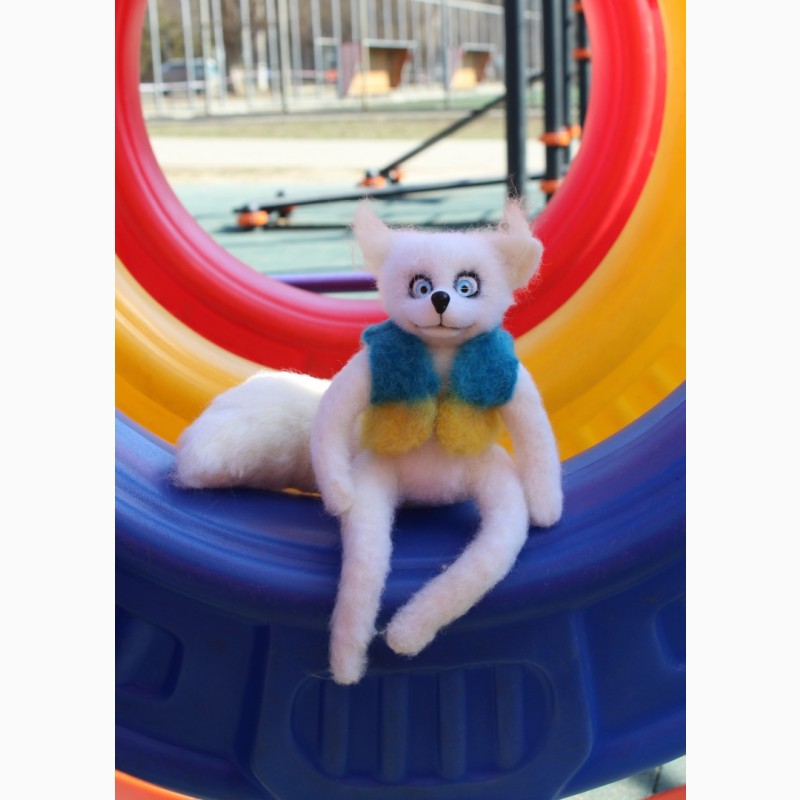 Фото 3. ЛИС ПЕРЕМОГИ белый игрушка хендмэйд валяная интерьерная из шерсти лиса подарок іграшка