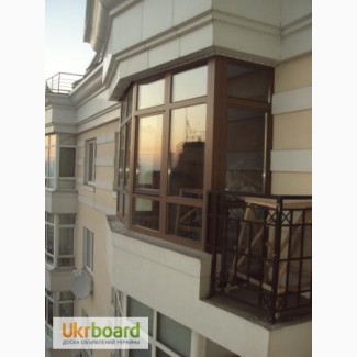 Дерево-алюминиевые окна, алюминиевые окна, выход на балкон