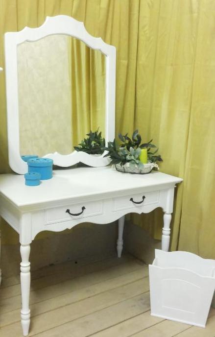 Белый туалетный столик Прованс