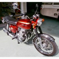 Спортивный мотоцикл honda cb750 1969 года