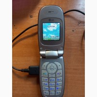 Телефон-раскладушка Samsung kg376