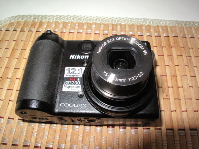 Фото 5. Фотоаппарат Nikon Coolpix P5100
