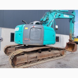 Экскаватор короткого радиуса Kobelco SK235SR на гусеничном ходу